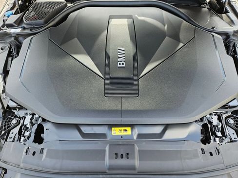 New 2026 BMW i5 eDrive40 w/ M Sport Package RWD image 17