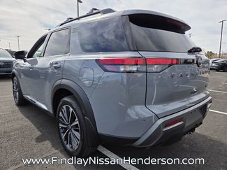 New 2026 Nissan Pathfinder Platinum video 3