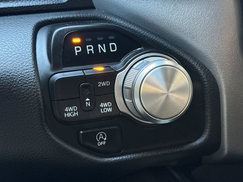 Used 2024 RAM 1500 Laramie AWD/4WD image 17