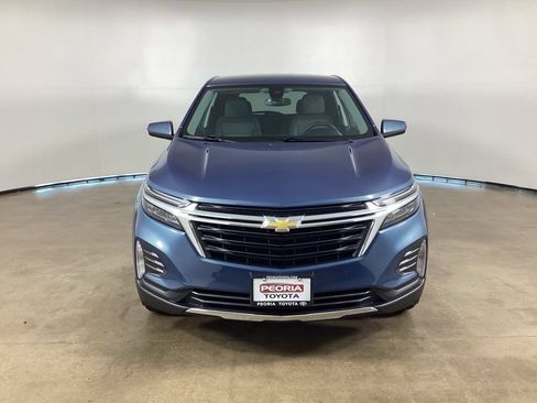 Used 2024 Chevrolet Equinox LT FWD image 2