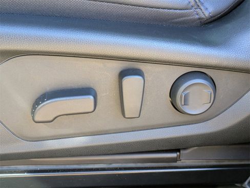 Certified 2025 Subaru Forester Limited w/ Popular Package #2 image 23