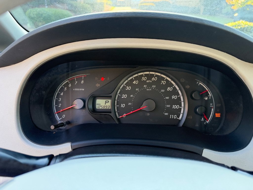 Used 2012 Toyota Sienna LE FWD image 12
