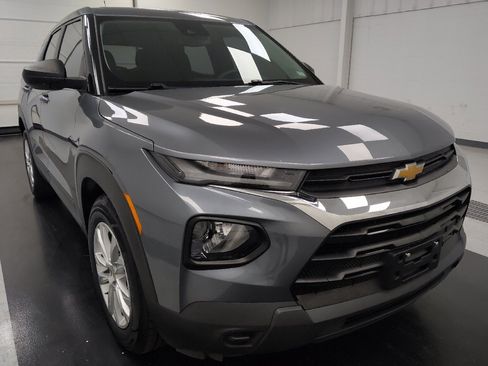 Used 2021 Chevrolet TrailBlazer LS FWD image 13