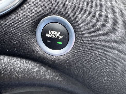 Used 2018 Chevrolet Malibu LT image 20