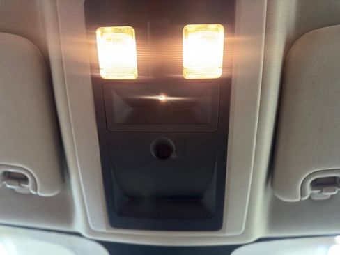 Used 2021 RAM 1500 Tradesman w/ Tradesman SXT Package AWD/4WD image 17