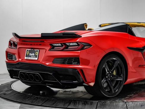 Used 2023 Chevrolet Corvette Z06 w/ Stealth Interior Trim Package image 21