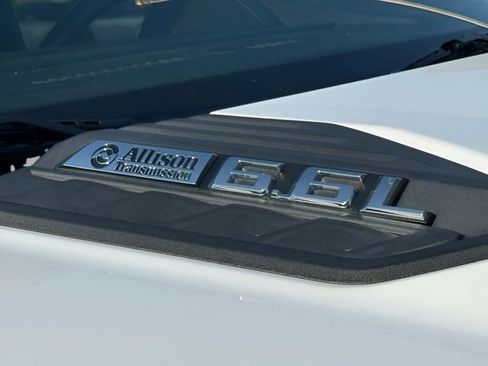 Used 2024 Chevrolet Silverado 2500 LT w/ Convenience Package AWD/4WD image 11
