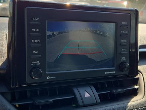 Used 2022 Toyota RAV4 XLE image 23