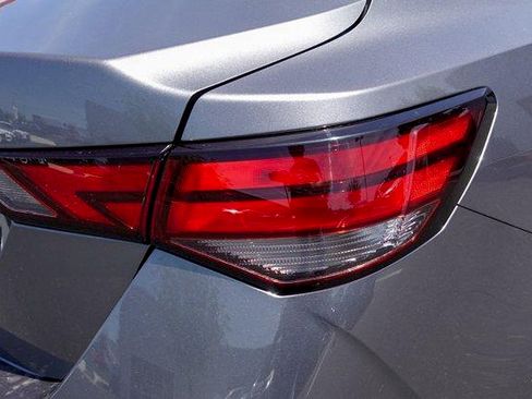 Used 2024 Nissan Sentra S FWD image 5