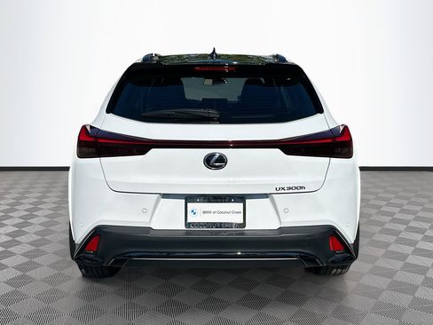 Used 2025 Lexus UX 300h FWD image 6