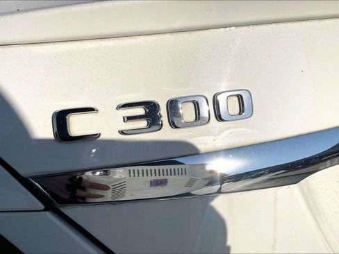 Used 2018 Mercedes-Benz C 300 Sedan image 7