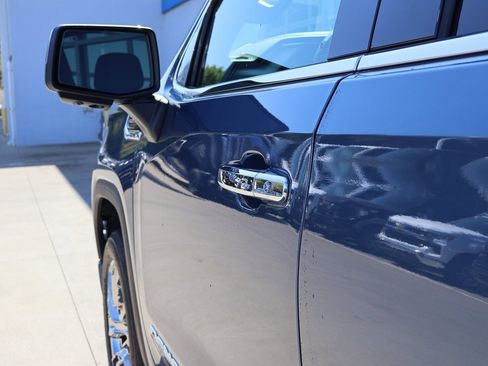 New 2026 GMC Sierra 1500 Denali w/ Denali Reserve Package image 11