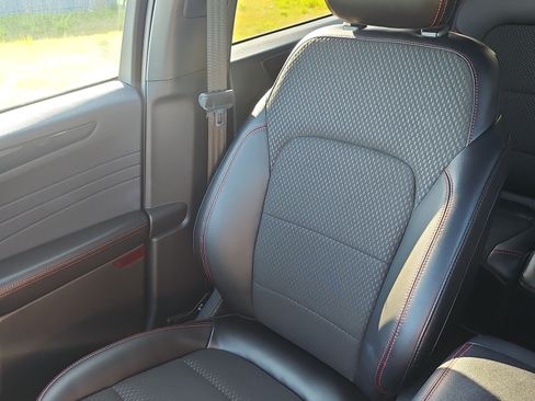 Used 2024 Ford Escape ST-Line w/ Equipment Group 301A FWD image 31