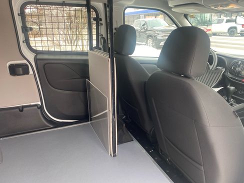 Used 2022 RAM ProMaster City Tradesman w/ Window Group 05 image 6