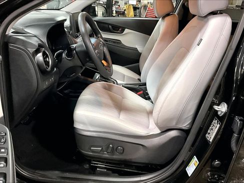 Used 2023 Hyundai Kona SEL image 9