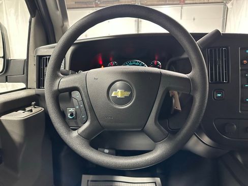 Used 2025 Chevrolet Express 3500 LT w/ LT Preferred Equipment Group image 19