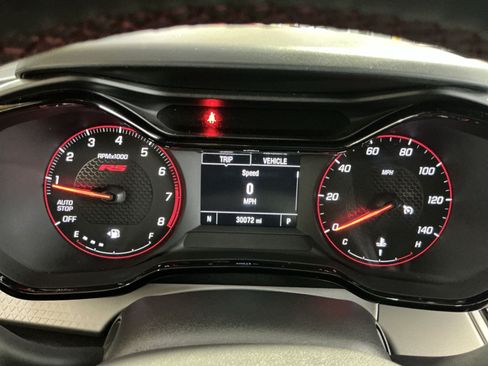 Used 2024 Chevrolet Trax RS FWD image 18