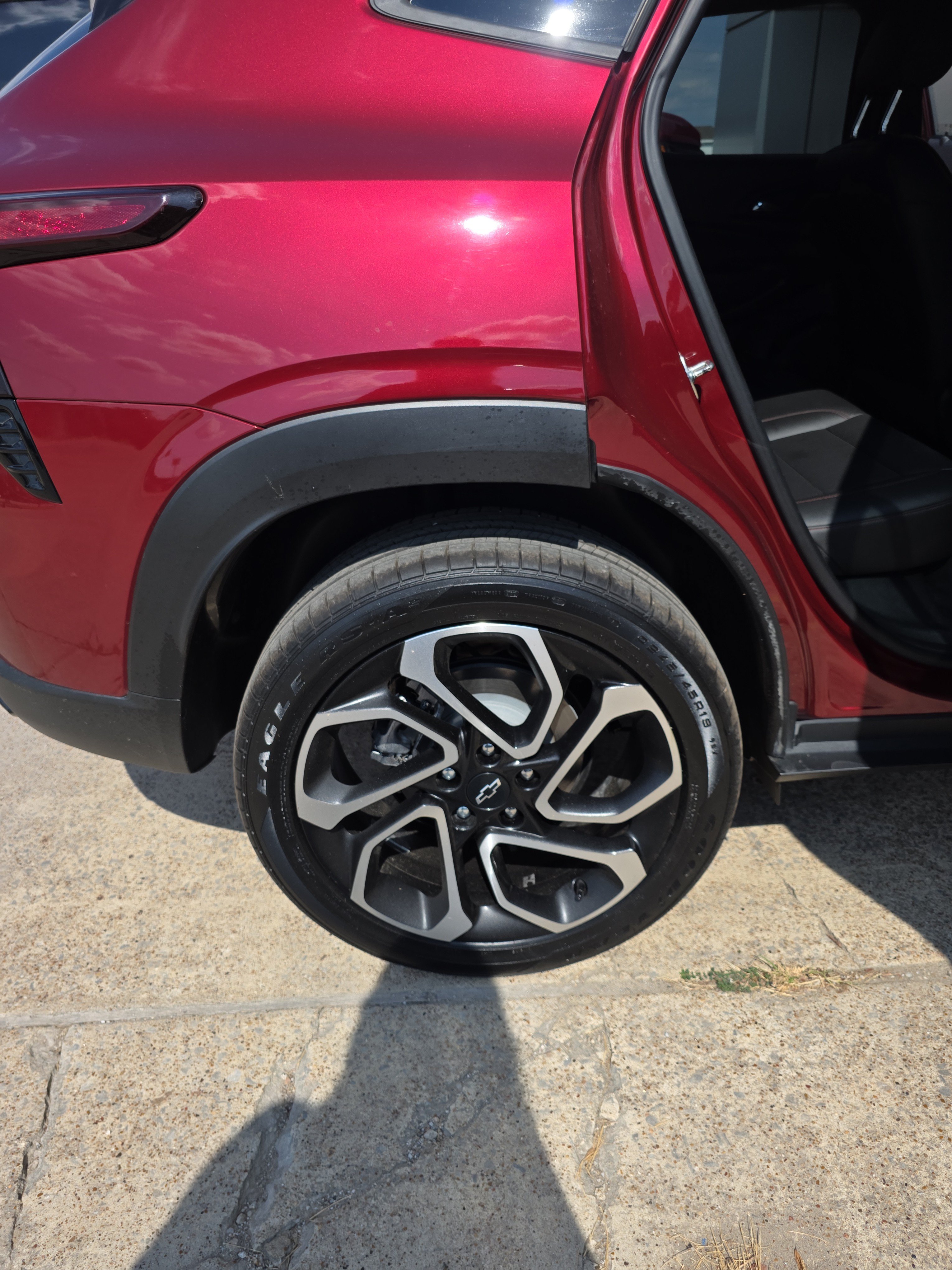 Used 2024 Chevrolet Trax RS w/ Driver Confidence Package FWD image 25