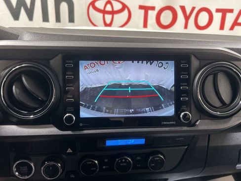 Used 2023 Toyota Tacoma TRD Sport AWD/4WD image 27