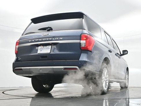 Used 2022 Ford Expedition XLT image 32