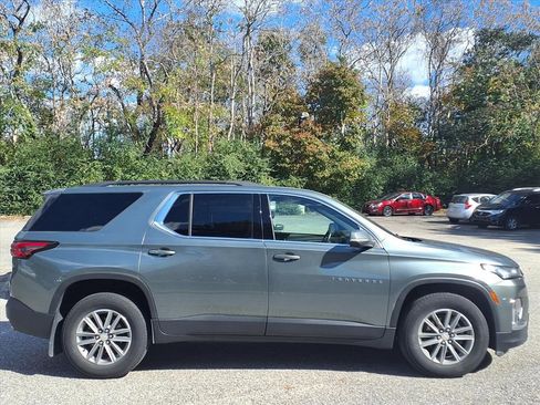 Used 2023 Chevrolet Traverse LT image 5