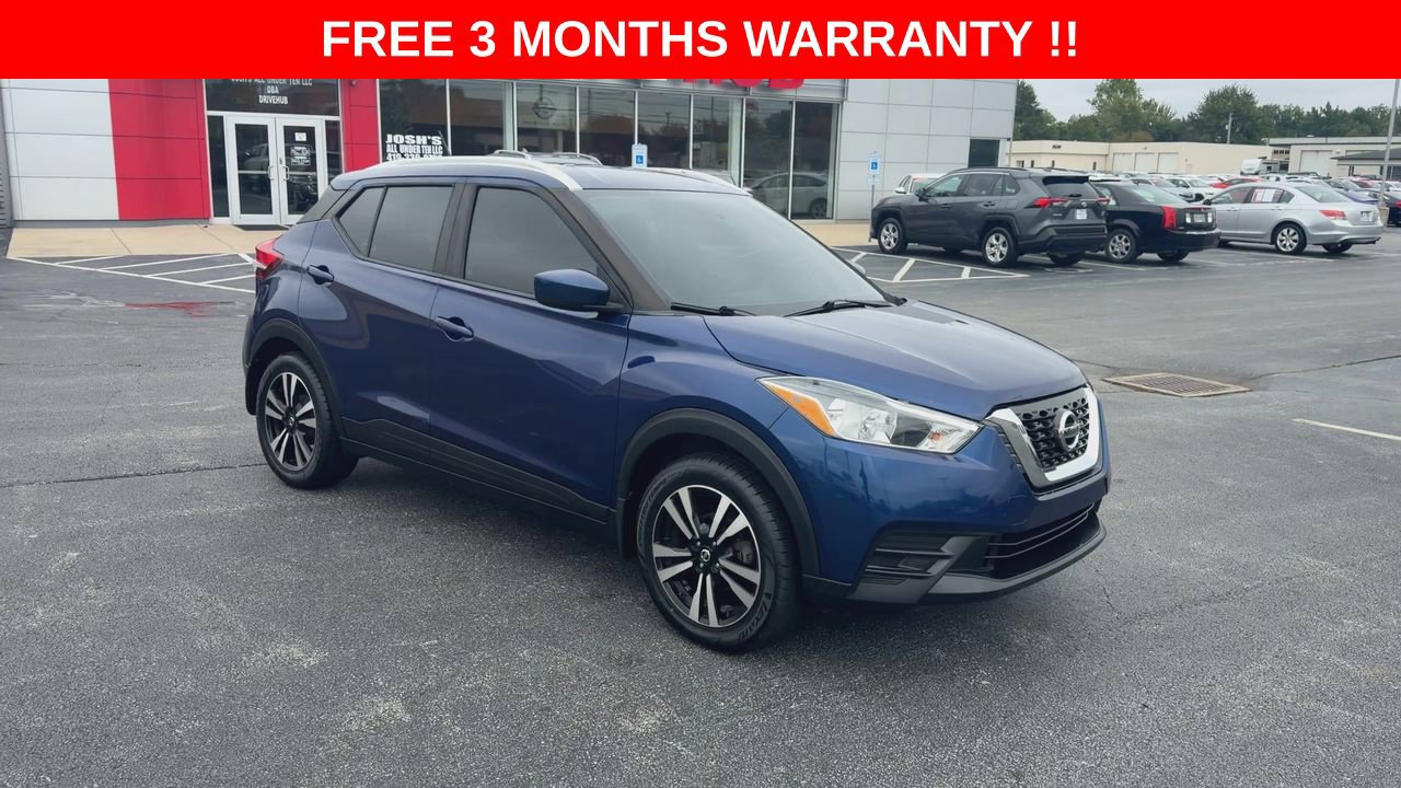 Used 2018 Nissan Kicks SV FWD image 2