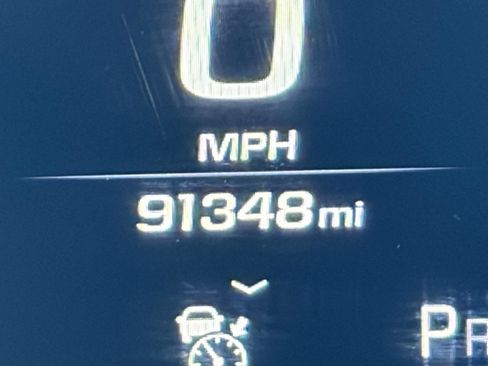 Used 2020 Chevrolet Suburban Premier image 16