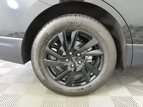 Used 2024 Chevrolet Equinox LS w/ LS Convenience Package image 30