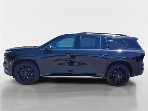 Used 2024 Chevrolet Traverse RS w/ LPO, Floor Liner Package AWD/4WD image 2