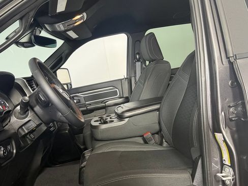 Certified 2025 RAM 2500 Big Horn AWD/4WD image 21