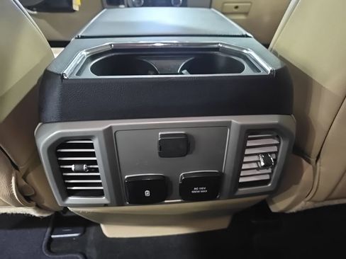 Used 2017 Ford F350 Lariat image 15