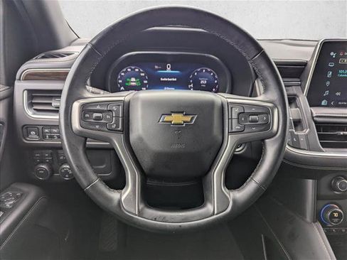 Used 2024 Chevrolet Suburban Premier AWD/4WD image 15