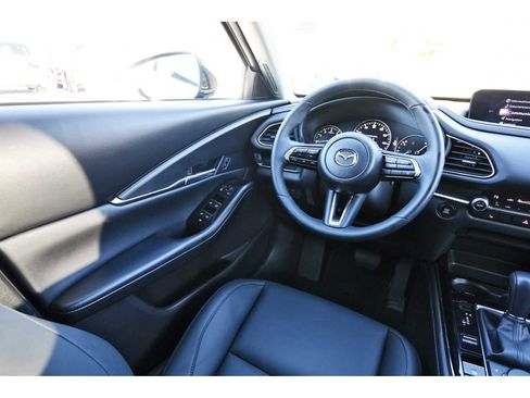 Certified 2025 MAZDA CX-30 AWD 2.5 S w/ Preferred Package image 6