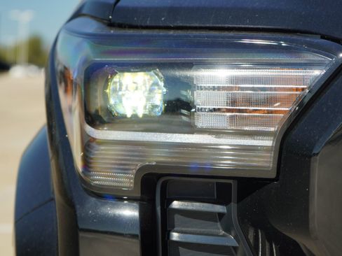 Used 2024 Toyota Tacoma SR5 image 2