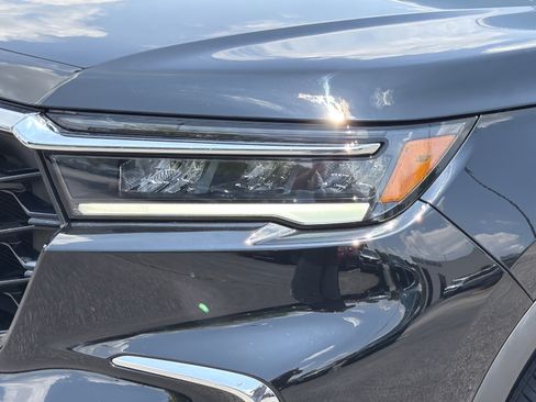 Used 2025 Honda Pilot Touring image 30