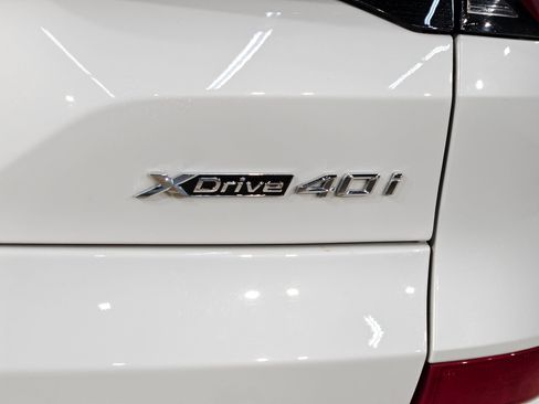 Used 2025 BMW X5 xDrive40i w/ M Sport Package AWD/4WD image 39