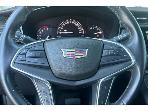 Used 2017 Cadillac XT5 Premium Luxury FWD image 28