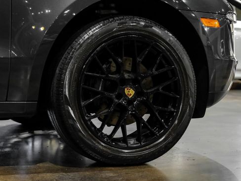 Used 2017 Porsche Macan AWD/4WD image 61