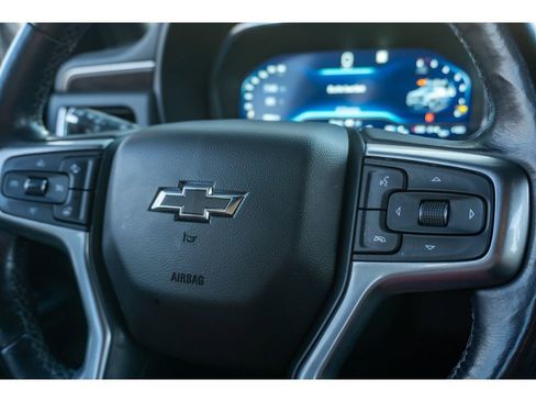 Used 2022 Chevrolet Tahoe Z71 w/ Luxury Package AWD/4WD image 29