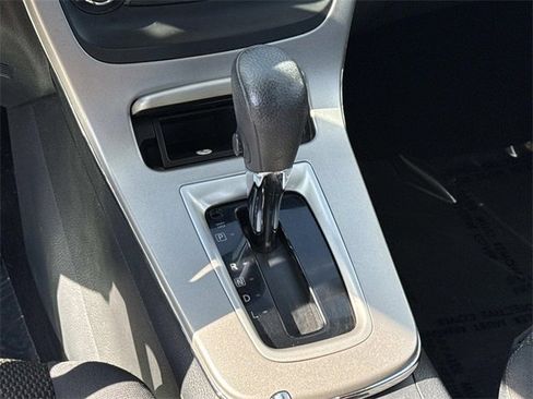 Used 2015 Nissan Sentra S image 21