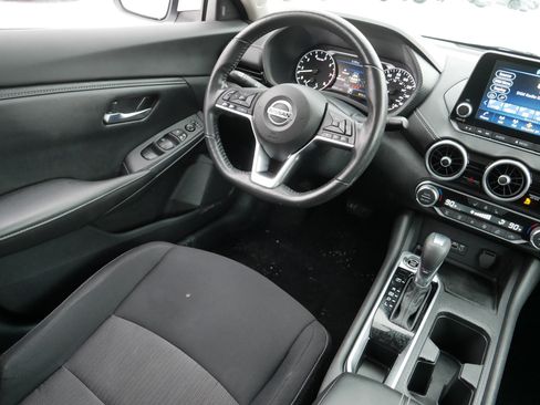 Certified 2022 Nissan Sentra SV w/ All-Weather Package image 9