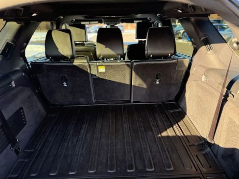 Used 2018 Land Rover Discovery HSE Luxury AWD/4WD image 41