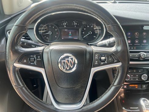 Used 2022 Buick Encore Preferred AWD/4WD image 15