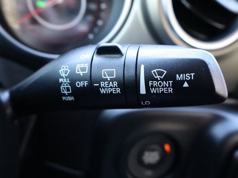 Used 2018 Jeep Wrangler Unlimited Rubicon image 32