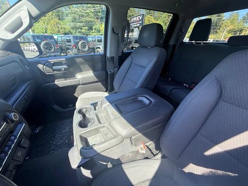 Used 2019 Chevrolet Silverado 1500 Custom Trail Boss AWD/4WD image 27