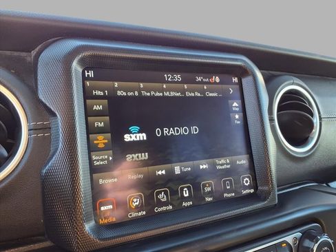 Used 2020 Jeep Gladiator Overland image 5