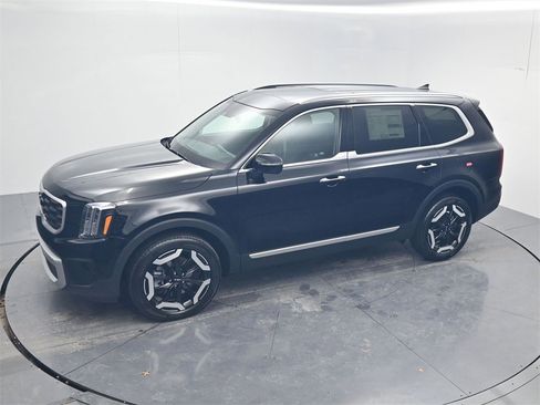 New 2025 Kia Telluride S image 44