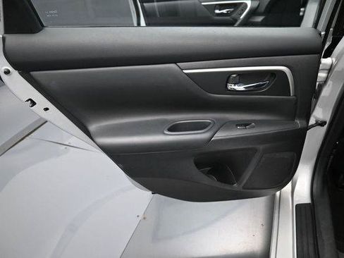 Used 2016 Nissan Altima 2.5 SV w/ Convenience Package FWD image 30
