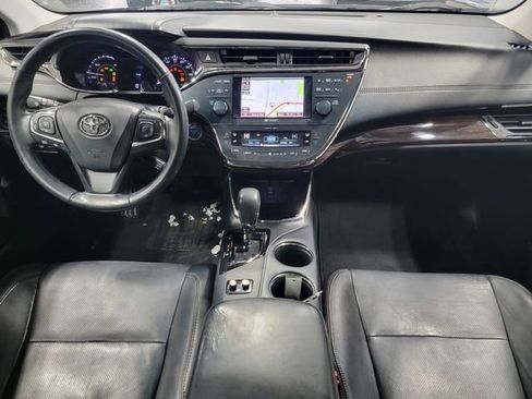 Used 2013 Toyota Avalon Limited image 16