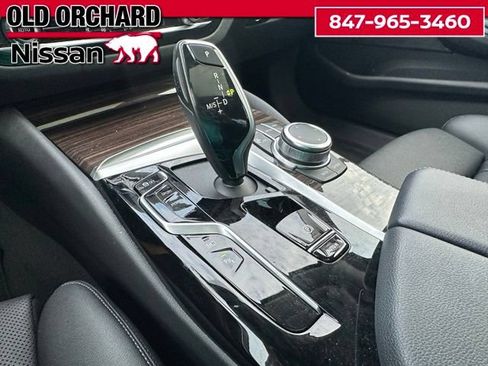 Used 2022 BMW 530e xDrive AWD/4WD image 19
